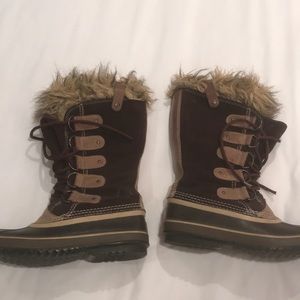 Sorel Brown Joan of Arctic winter boots